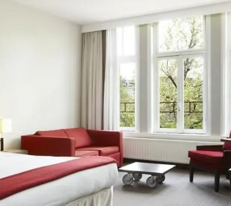 Nh Schiller Hotel 4*