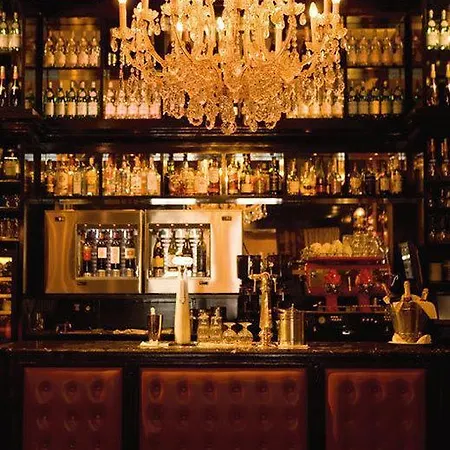 The Pavilions Amsterdam, The Toren 4*