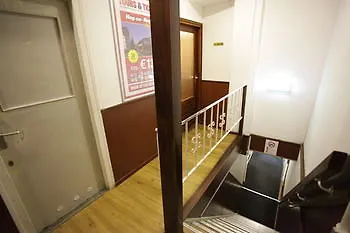 فندق ترافيل أمستردام