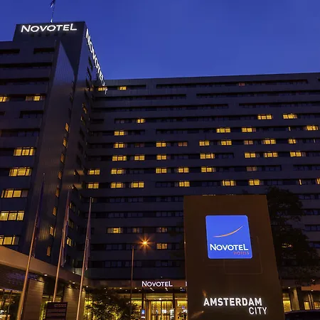 Novotel Hotel 4*