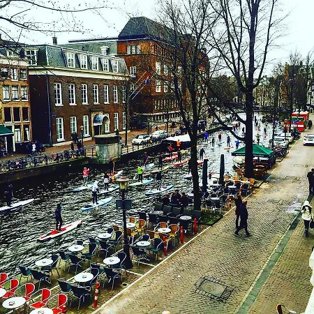Manikomio * Ámsterdam