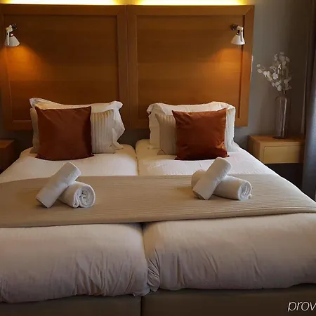 The Bank Hotell