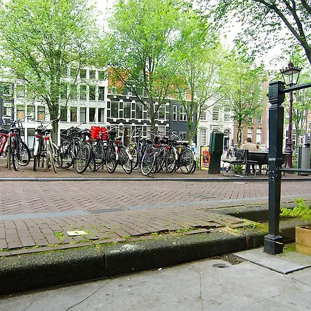 Zandberg - Canal View Bed & Breakfast 3*