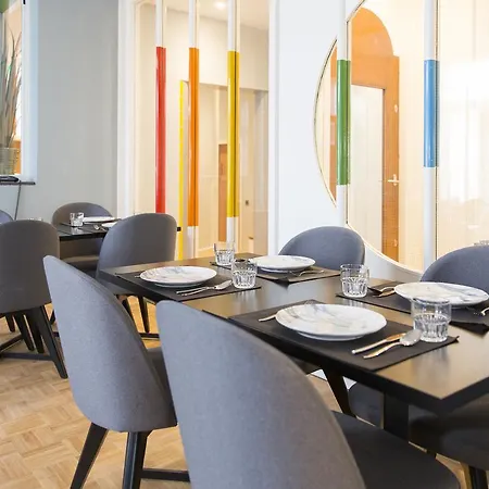 Quentin Zoo Hotel 4*