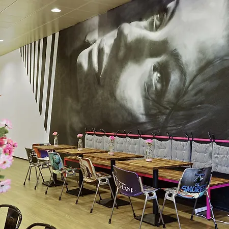Hostelle - Women Only Hostel Amsterdam