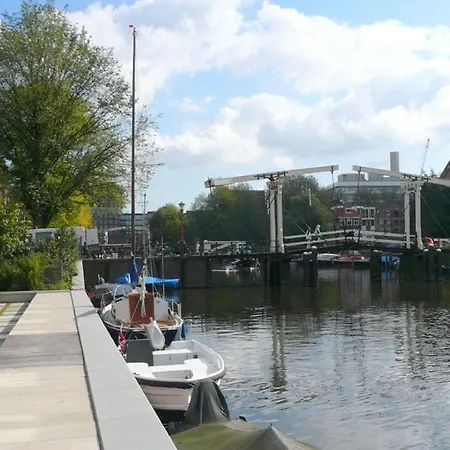 Yays Salthouse Canal Aparthotel 4*