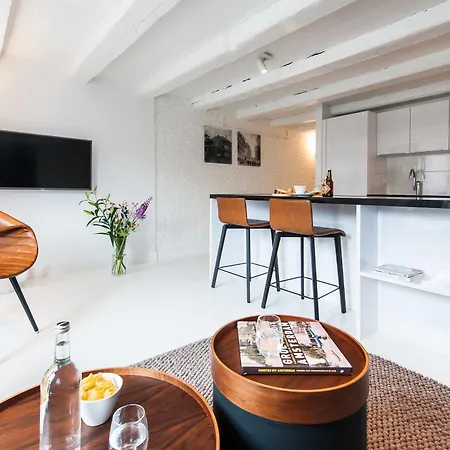 Aparthotel Yays Salthouse Canal Amsterdam