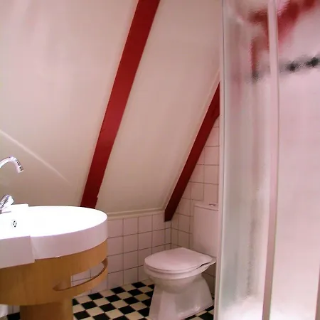 Hotel Des Arts 3*