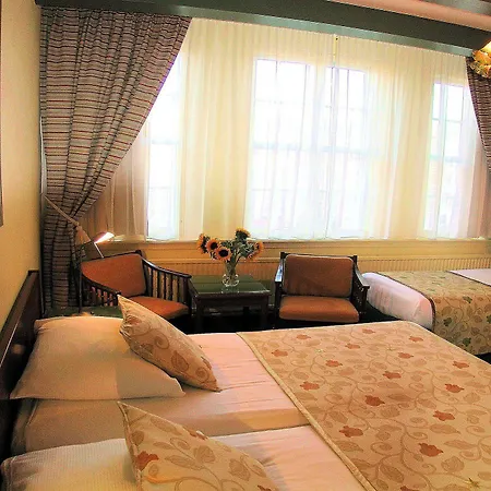 Des Arts Hotel 3*