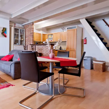 Hendrik Hotel 3*