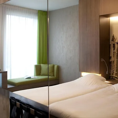 Skotel Amsterdam, Hotelschool The Hague