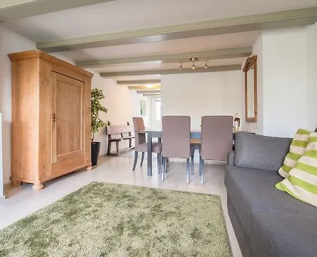 Otel Short Group Carre