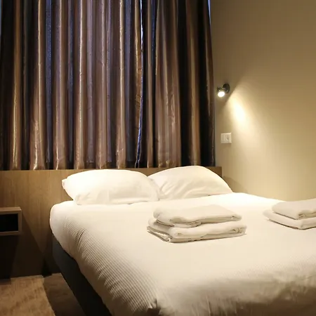 Blossoms Hotel