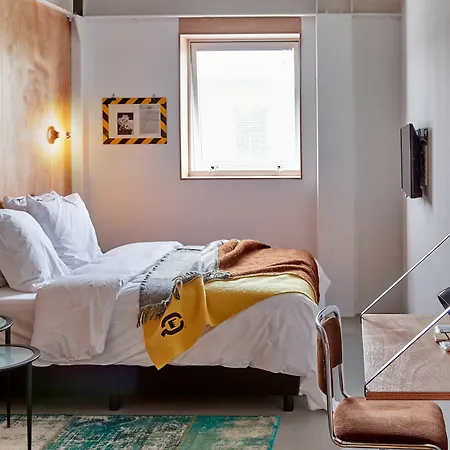 Hotel Q-factory 3*
