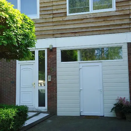 Bed & Breakfast Sloterpark 2*
