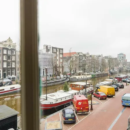 بيت ضيافة Classy 17th C Canalhouse