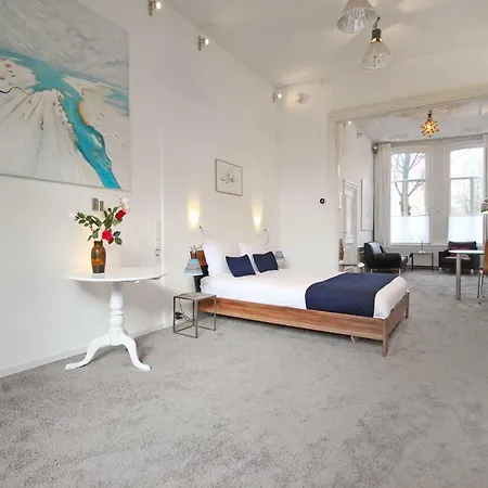 Cozy Jordaan Canalhouse Near Anne Frank House ベッド・アンド・ブレックファスト