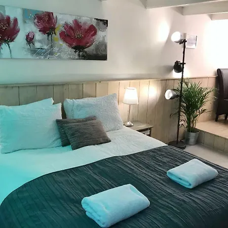 Bed & Breakfast At Amsterdam