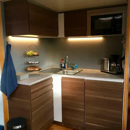Bed & Breakfast Houseboat Ms 3 Gebroeders *