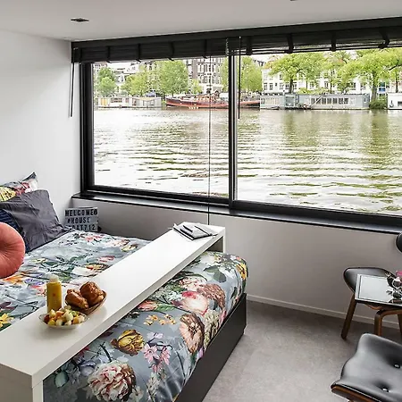 Houseboat - With A View 阿姆斯特丹