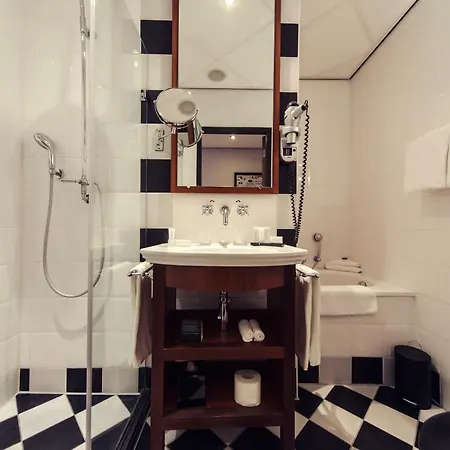 Banks Mansion - Boutique Hotel