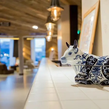 Hotel Urban 4*