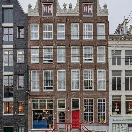 Des Arts Hotel