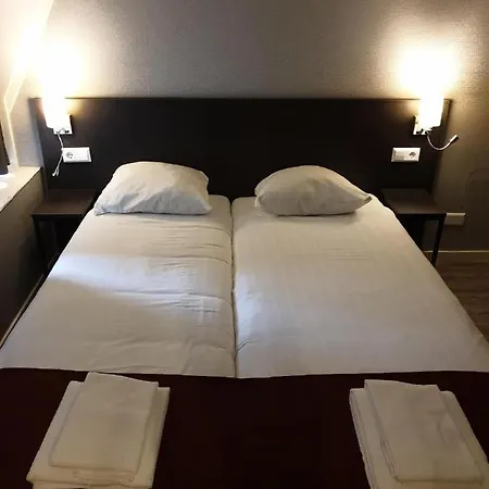 Manofa Hotel 2*