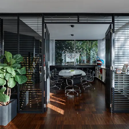 Hotel Citizenm South 4*