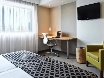 Gr8 Riverside Hotel
