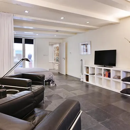 Luxueuze Herengracht Bed & Breakfast 2*