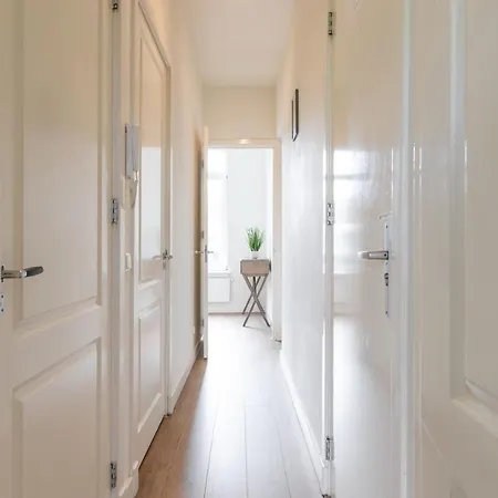 Center For A Group Of 4 In - Apt 2 公寓 *