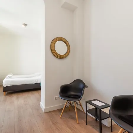 公寓 Center For A Group Of 4 In - Apt 2