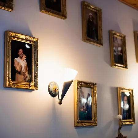 Hotel La Bohème 2*