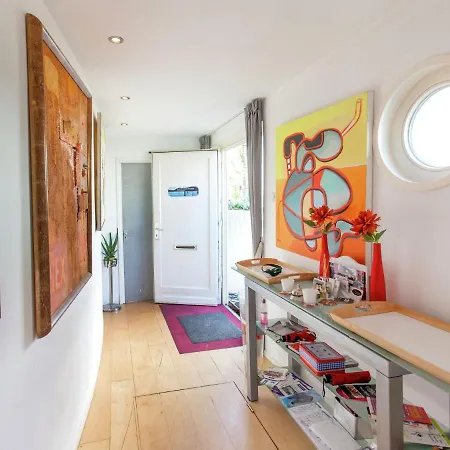 Modern Houseboat In With Terrace Ámsterdam
