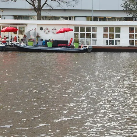 Modern Houseboat In With Terrace Ámsterdam