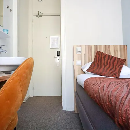 Asterisk, A Family Run 3* Amsterdam
