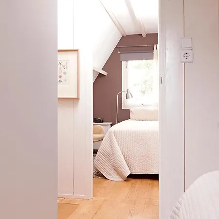 Very In Durgerdam, With Private Garden, Free Parking, Pets Allowed Amsterdam
