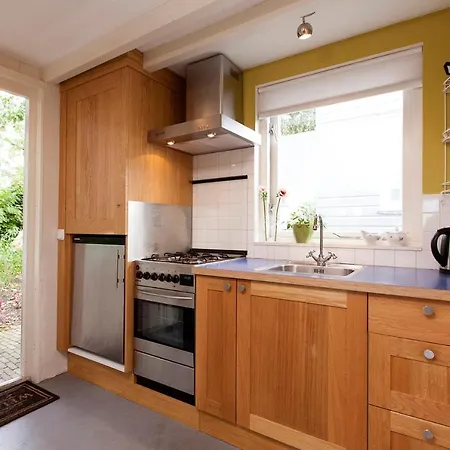 Very In Durgerdam, With Private Garden, Free Parking, Pets Allowed Ferienhaus *