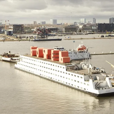 Botel Hotel