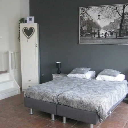 Quarenta Bed & Breakfast 2*
