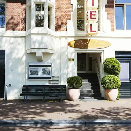 The Bridge Hotel Ámsterdam