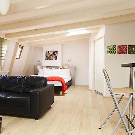 Hotel The Bridge 3*