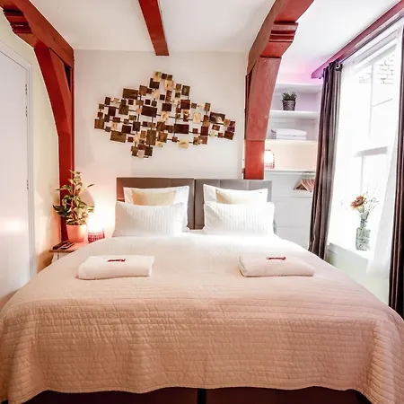 Sunflower Bed & Breakfast 3*