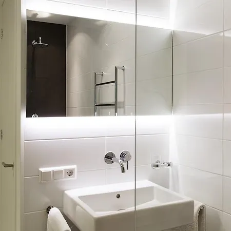 Marnix360apartments The Mansion Aparthotel 2*