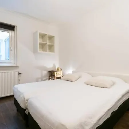 Lovely 4 Bedroom Luxury Apartment Appartamento *