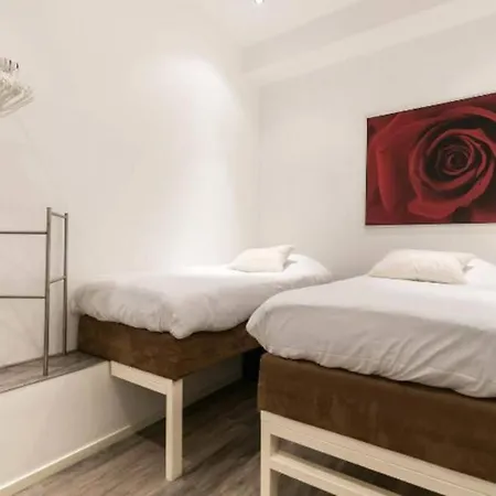 Appartamento Lovely 4 Bedroom Luxury Apartment *