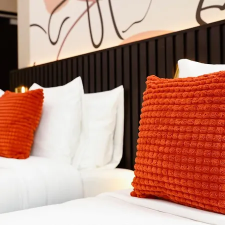 Huygens Place Ξενοδοχείο 4*