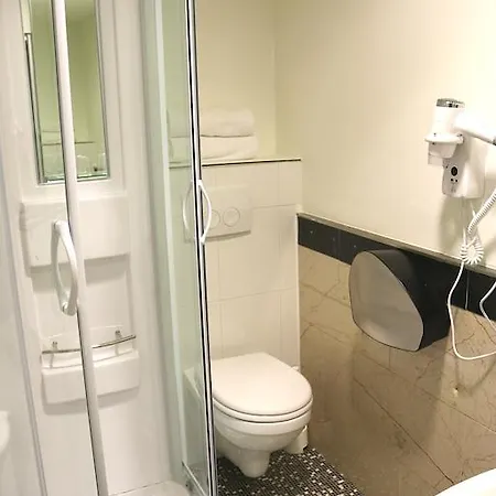Floris Hotel