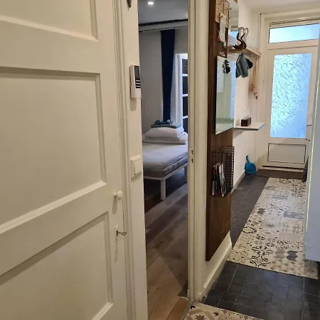 Apartament 1 Bedroom 15 Min By Tram To Centre! *